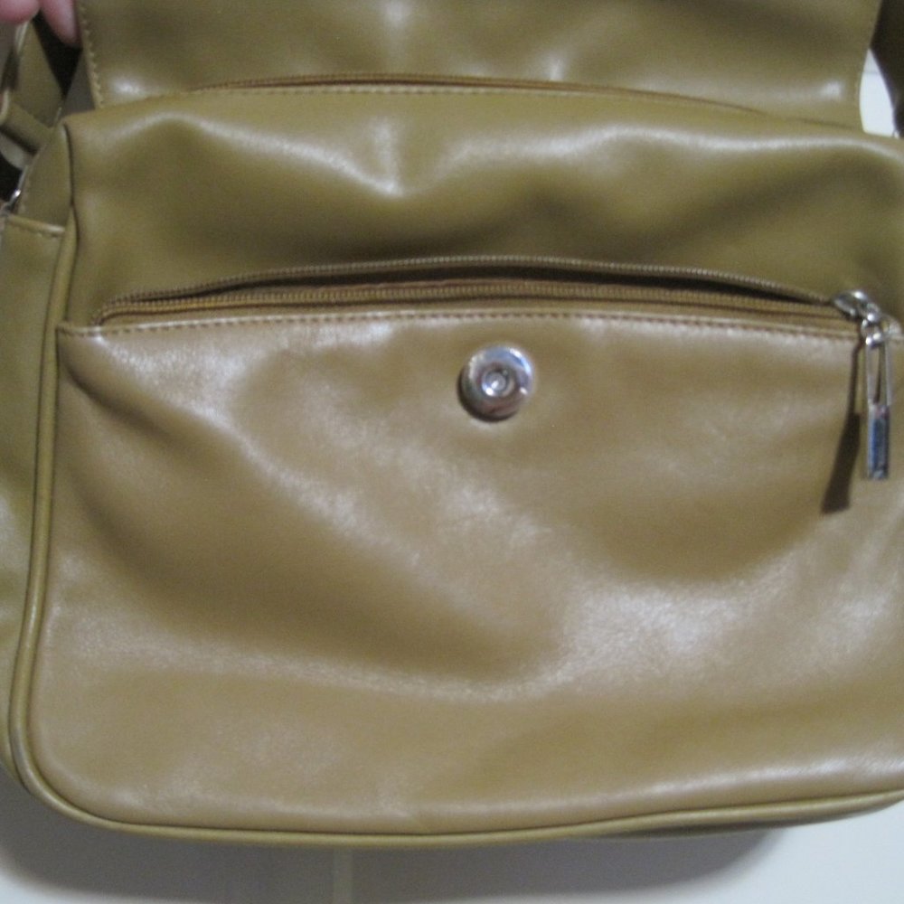 Aurielle leather purse - Picture 3 of 14
